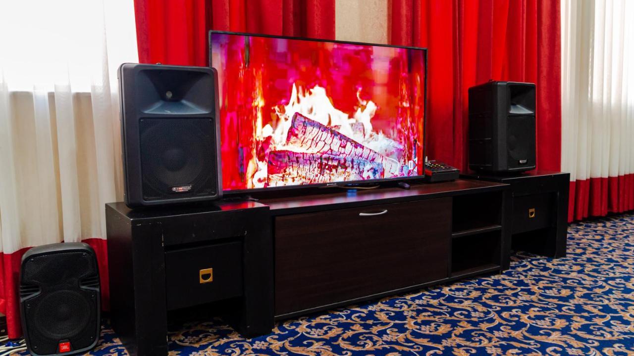 Cinema Plaza Hotel باكو المظهر الخارجي الصورة