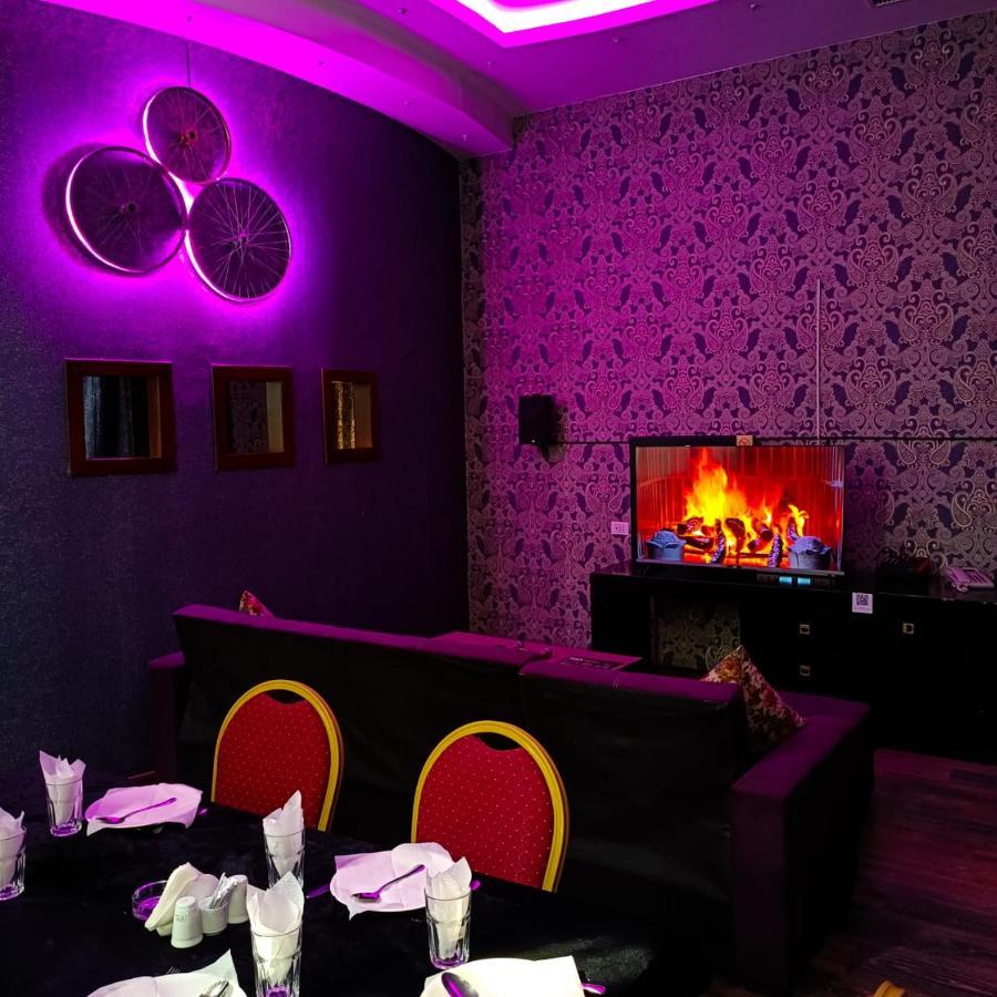 Cinema Plaza Hotel باكو المظهر الخارجي الصورة