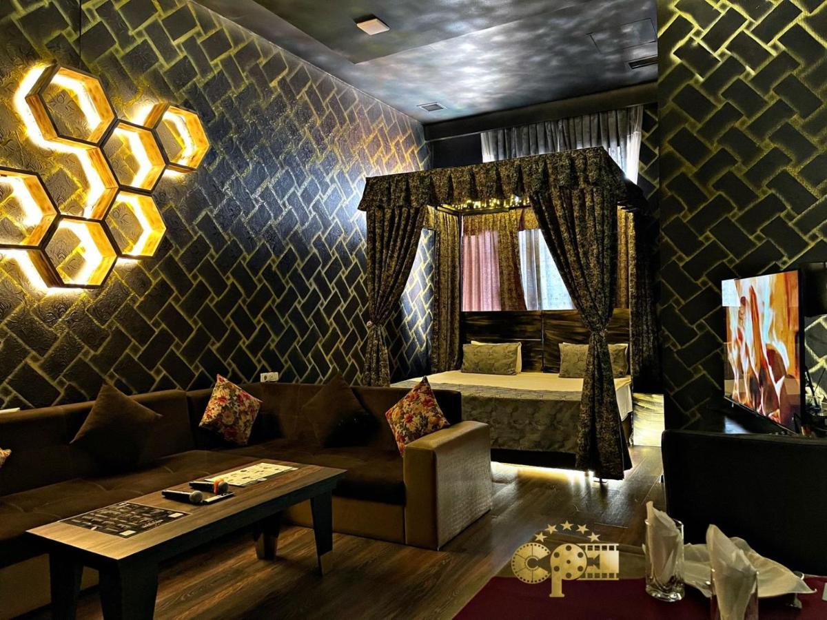 Cinema Plaza Hotel باكو المظهر الخارجي الصورة