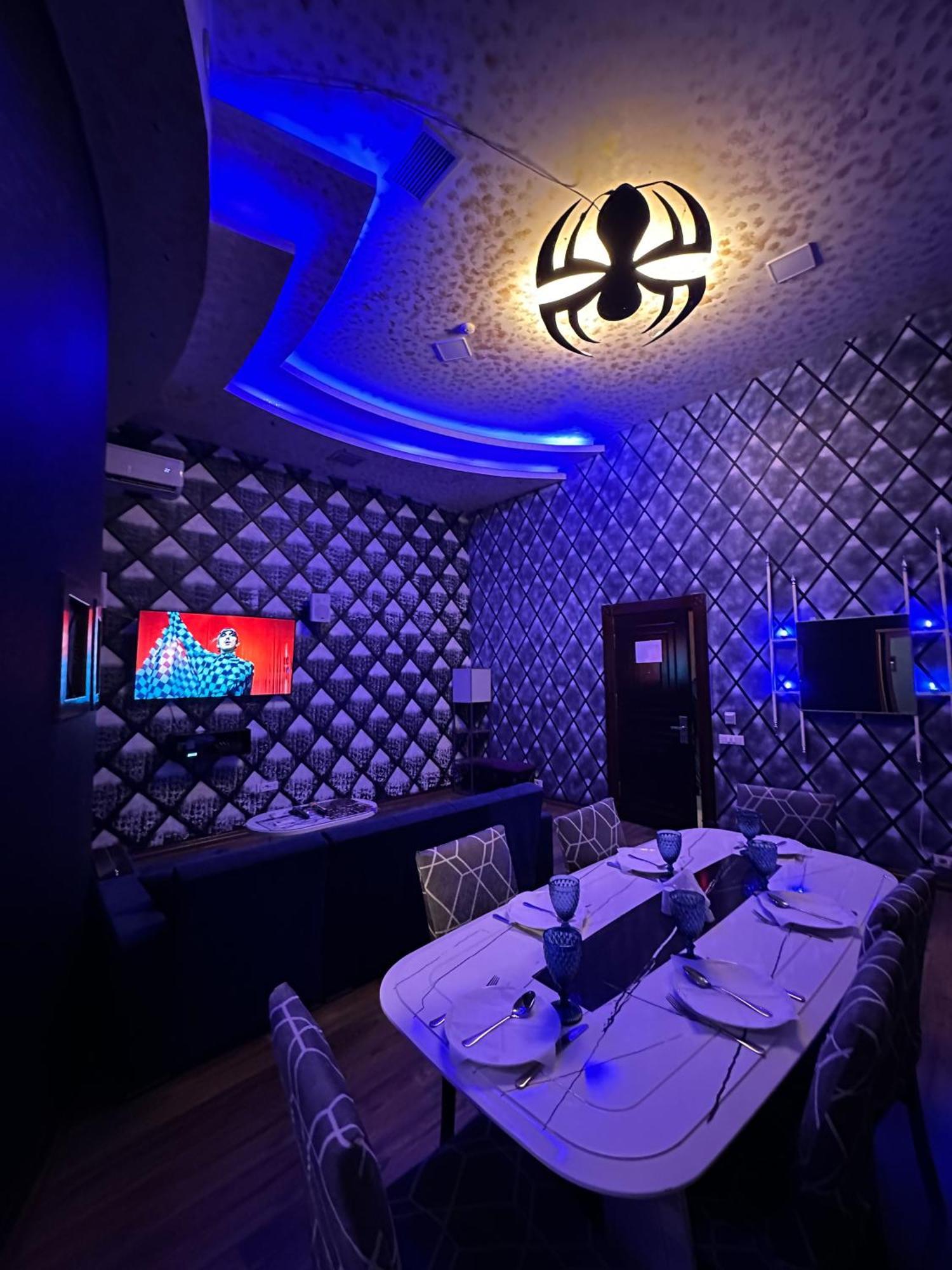 Cinema Plaza Hotel باكو المظهر الخارجي الصورة