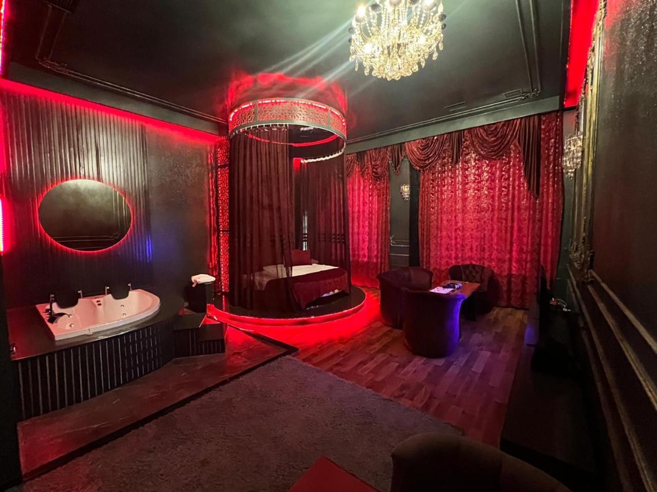 Cinema Plaza Hotel باكو المظهر الخارجي الصورة